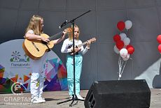 Детский праздник «Дорогою добра» прошёл в Твери. Организатор – мебельный центр «Спартак»